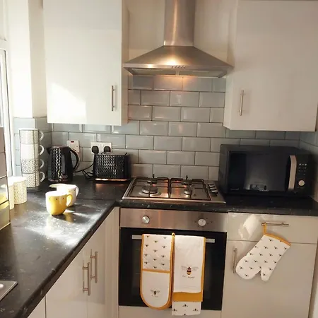 Semesterbostad Contractors, Sleeps 6, 3 Beds, Free Parking Barrow-in-Furness